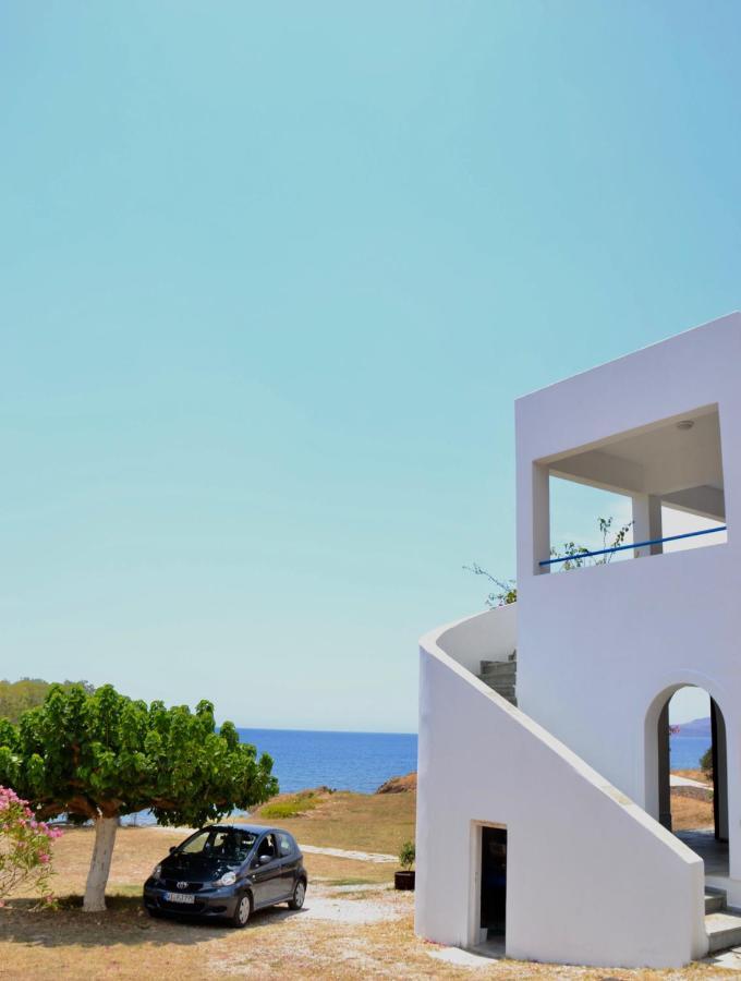 Beach House Set In A Beautiful Bay Karystos  Exterior foto